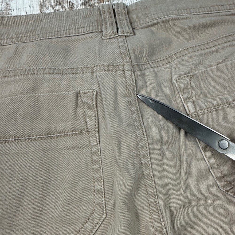 VTG Y2K Earl Jean Khaki Flare Pants Tan Wide Leg Patch Pocket Sz 7 Ultra LowRise - Picture 10 of 11